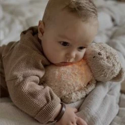 Moonie Veilleuses Pour Bébé L'ourson Magique En Coton Bio, Sons Et Lumières 9 Moonie Veilleuses Pour Bébé L'ourson Magique En Coton Bio, Sons Et Lumières -Luminaires enfant Soldes l ourson magique en coton bio sons et lumieres 3