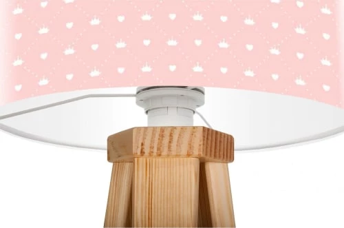 BPS Koncept Lampes De Chevet Enfant Lampe De Chevet Enfant Trépied Bois Clair Abat Jour Rose 2 BPS Koncept Lampes De Chevet Enfant Lampe De Chevet Enfant Trépied Bois Clair Abat Jour Rose – Image 2