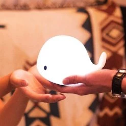 Coup De Coeur Luminaires Enfant Lampe Veilleuse Lily La Baleine -Luminaires enfant Soldes lampe veilleuse lily la baleine 2