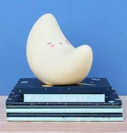 A Little Lovely Company Luminaires Enfant Veilleuse Lune Sans Fil 6 A Little Lovely Company Luminaires Enfant Veilleuse Lune Sans Fil -Luminaires enfant Soldes veilleuse lune sans fil 2